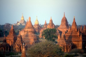 fully packed plains of Bagan