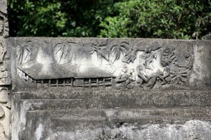 more tomb carvings