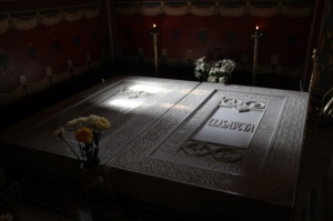 the tombs of Carol I and his with Elizabeth
