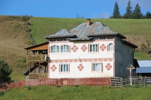 painted house in Ciocanesti
