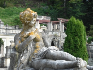 neo-classic garden sculpture