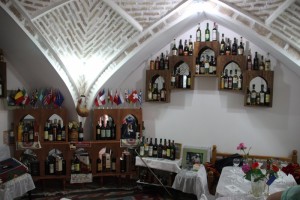 the wine tasting room, with eight bottles ready to try