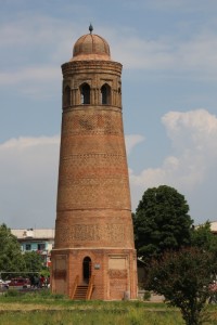 the Uzgun minaret, well preseved
