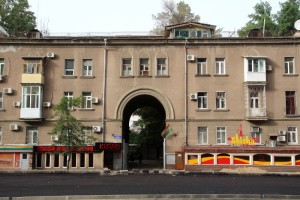 a building SE of Dushanbe centre