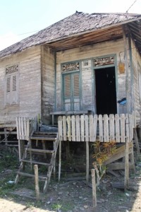 other nice wooden house in Tanjung Isuy