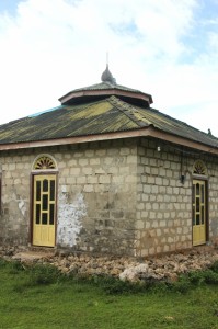 the little mosque in Pero