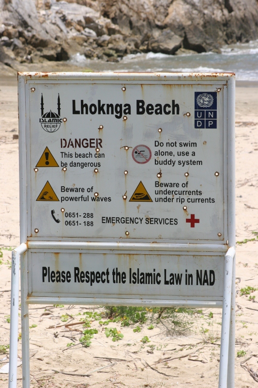 this sums up the Acehnese beach potential; note that the text is in English only, not in Bahasa Indonesia: meant for expat consumption