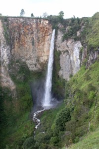 the Sipisopiso waterfall, feeding Lake Toba