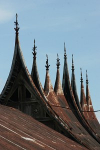 the tall roofs in Sumgayang