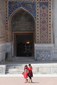 entrance of the Ulug Beg madrasse, also Registan