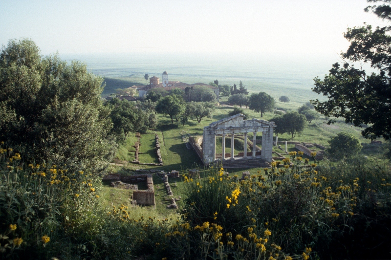 the Roman remains of the Apollonia site