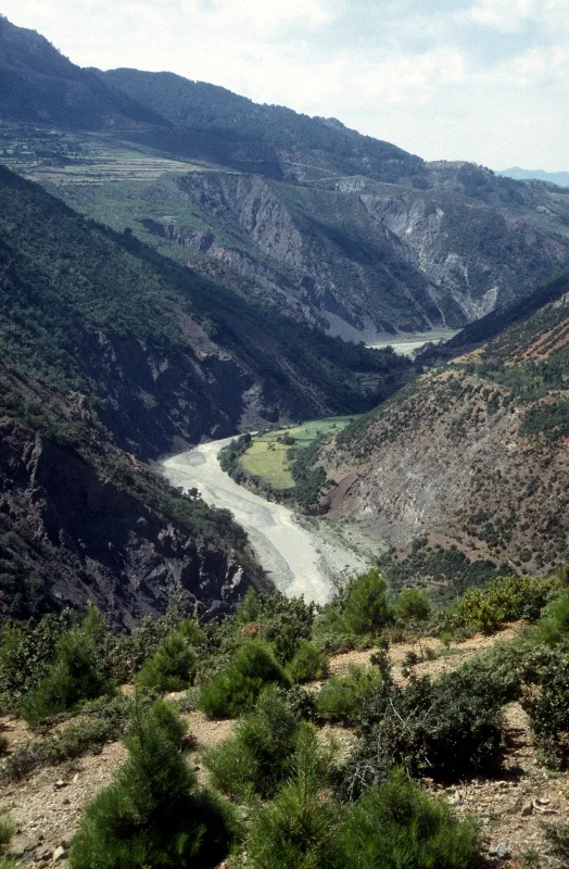 the valley of the Devoll River